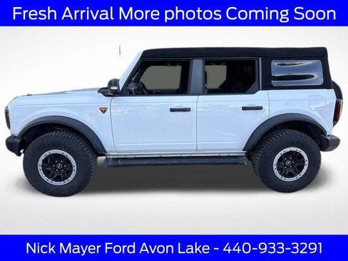 Used 2023 Ford Bronco Badlands AWD/4WD image 4