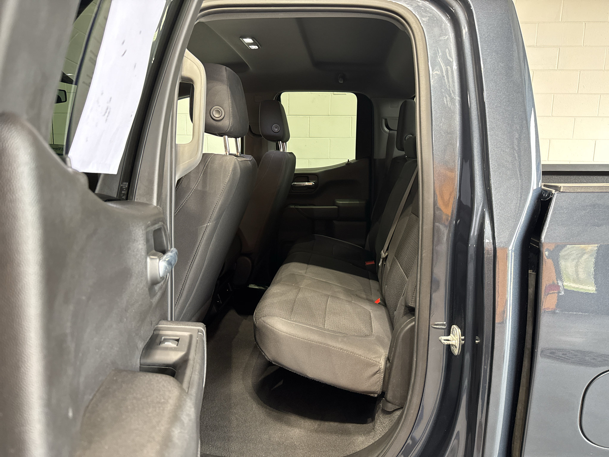 Used 2022 Chevrolet Silverado 1500 Custom AWD/4WD image 12