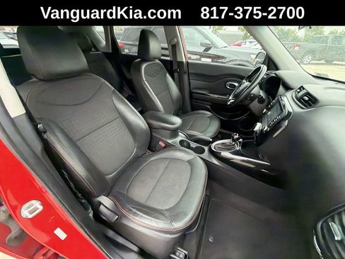 Used 2019 Kia Soul ! FWD image 27
