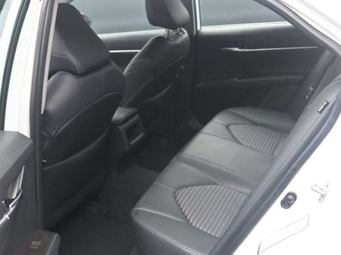 Used 2024 Toyota Camry SE FWD image 17