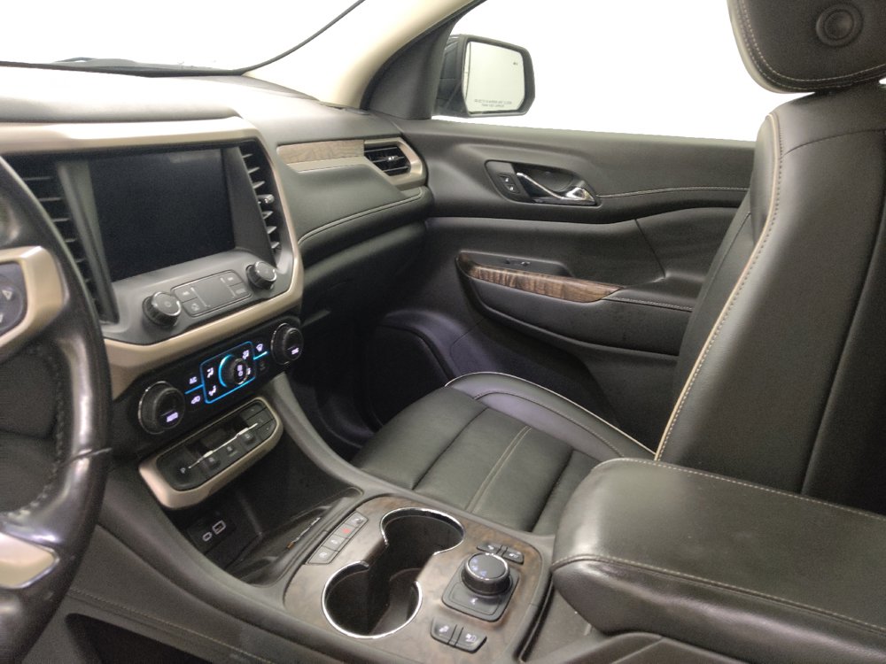 Used 2021 GMC Acadia Denali w/ Denali Technology Package FWD image 26