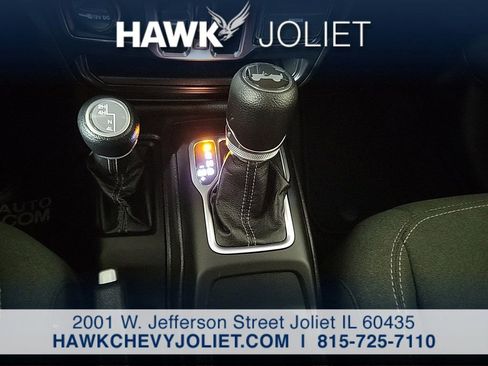 Used 2024 Jeep Wrangler Sahara image 18