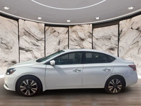 Used 2019 Nissan Sentra SL image 3