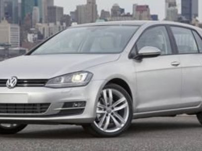 Used 2017 Volkswagen Golf SE
