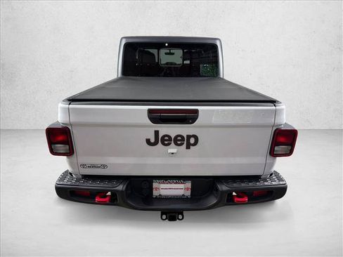 Used 2023 Jeep Gladiator Rubicon w/ Trailer Tow Package AWD/4WD image 5