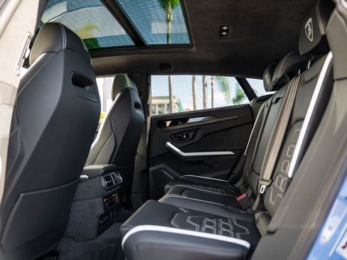 New 2025 Lamborghini Urus SE image 21