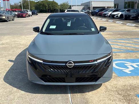 New 2026 Nissan Sentra SR w/ SR Premium Package FWD image 2