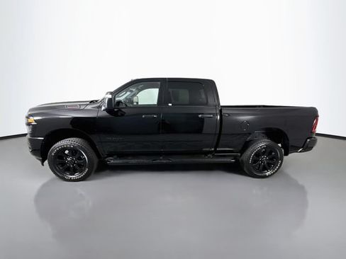 Used 2025 RAM 2500 Big Horn AWD/4WD image 4
