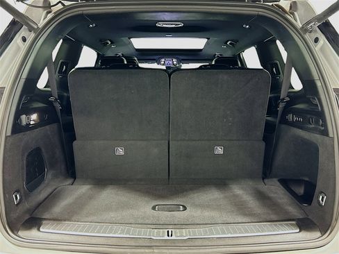 Used 2022 Jeep Grand Cherokee L Overland w/ Advanced Protech Group III image 26