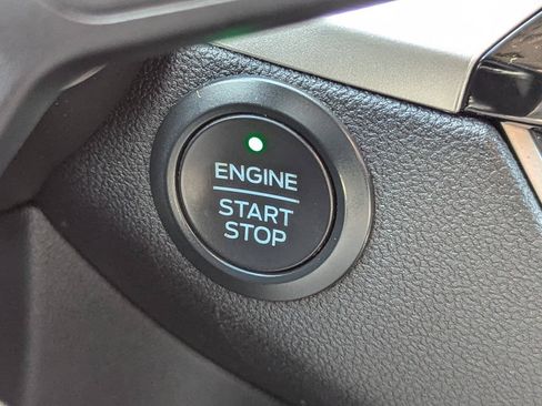 Used 2020 Ford Escape SEL AWD/4WD image 25