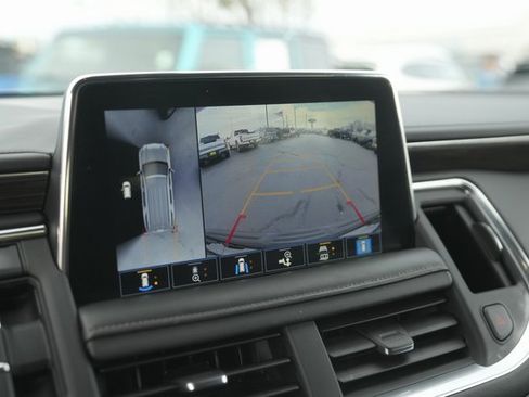 Used 2021 Chevrolet Tahoe LT w/ LT Signature Package image 29