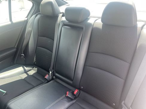 Used 2017 Honda Accord Sport image 23