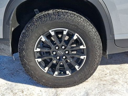 Used 2024 Chevrolet Traverse Z71 w/ Enhanced Driving Package image 35