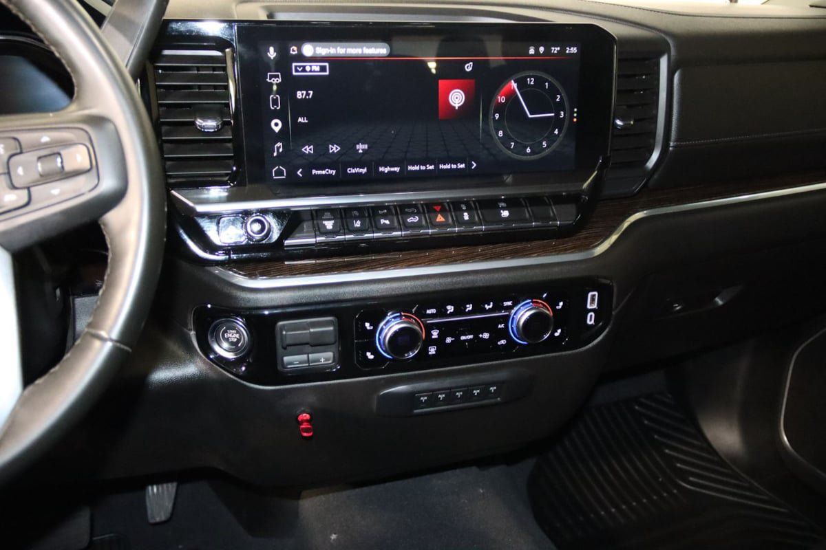 Used 2026 GMC Sierra 3500 SLE w/ SLE Value Package AWD/4WD image 46
