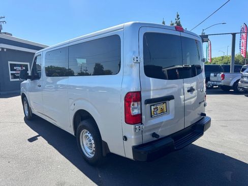 Used 2020 Nissan NV 3500 S RWD image 5