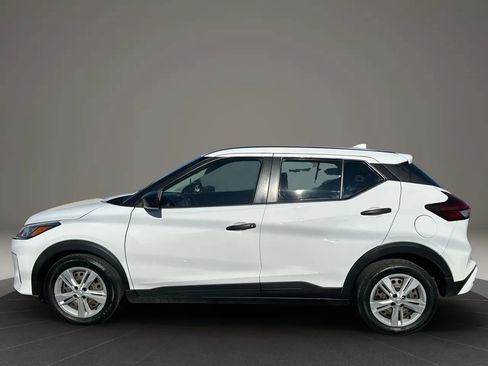 Used 2023 Nissan Kicks S image 18
