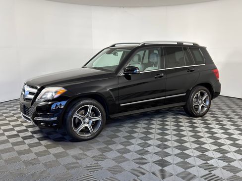 Used 2015 Mercedes-Benz GLK 250 BlueTEC 4MATIC image 1