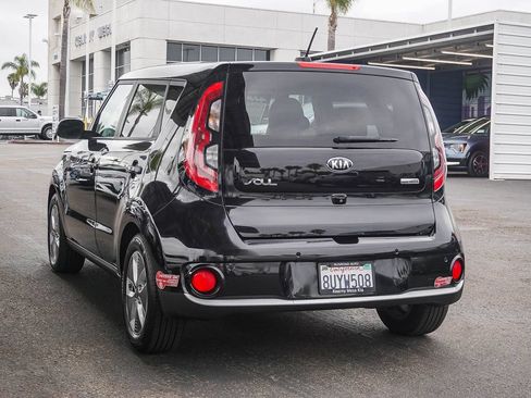 Used 2017 Kia Soul EV + w/ Sun & Fun Package FWD image 5