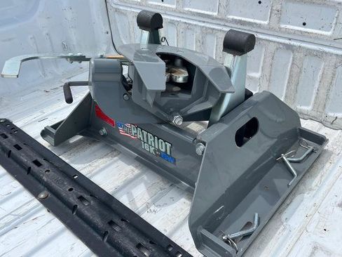 Used 2019 Chevrolet Silverado 2500 W/T w/ WT Convenience Package image 5