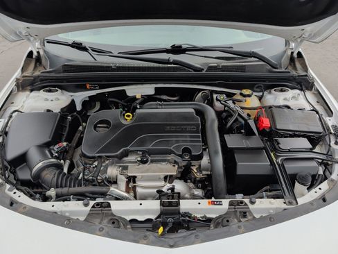 Used 2022 Chevrolet Malibu LT FWD image 24
