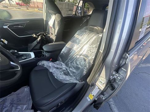 Certified 2025 Toyota RAV4 XLE Premium image 12