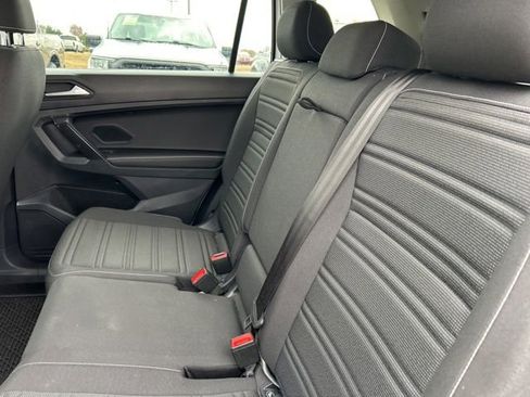 Certified 2022 Volkswagen Tiguan S image 34