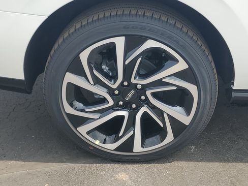 New 2027 Lincoln Navigator Reserve AWD/4WD image 5