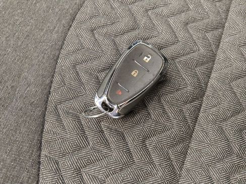 Used 2022 Chevrolet Equinox LT AWD/4WD image 32