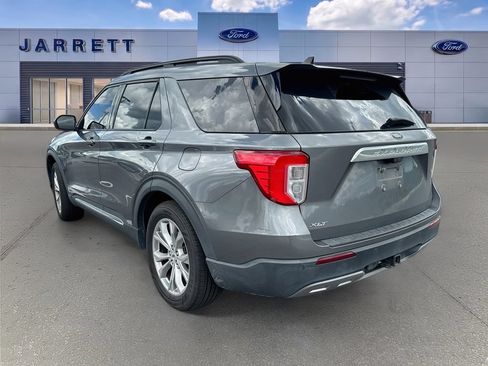 Used 2021 Ford Explorer XLT w/ Equipment Group 202A RWD image 3