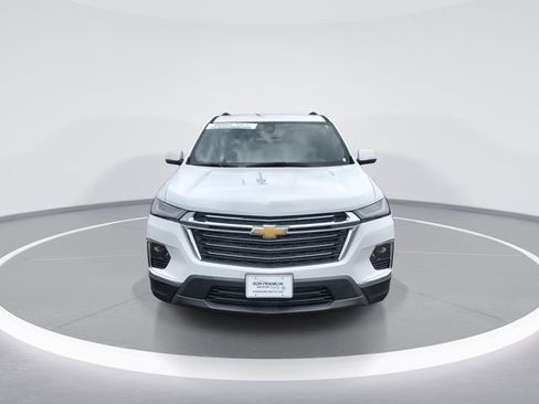 Used 2023 Chevrolet Traverse LT AWD/4WD image 3