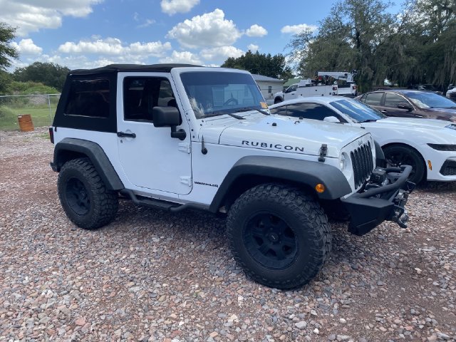 Used 2017 Jeep Wrangler Rubicon w/ Power Convenience Group AWD/4WD image 2