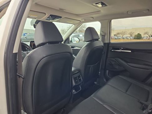 Used 2021 Kia Seltos SX w/ SX Sunroof Package image 18