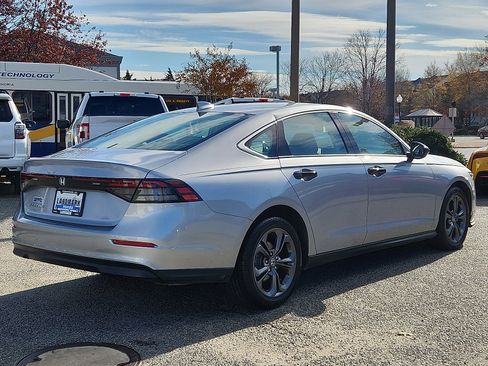 Used 2023 Honda Accord EX image 4