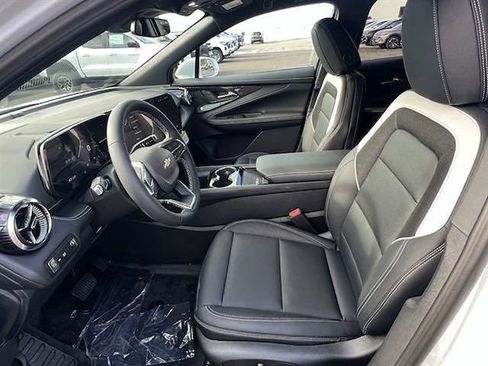 New 2025 Chevrolet Blazer EV LT AWD/4WD image 11