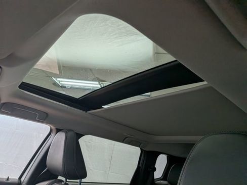 Used 2024 Mitsubishi Outlander SE image 15