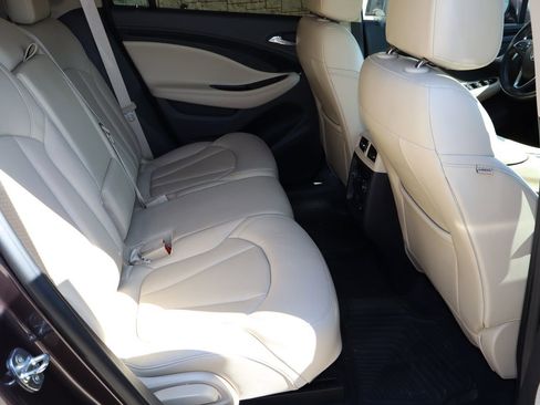 Used 2017 Buick Envision Essence FWD image 17