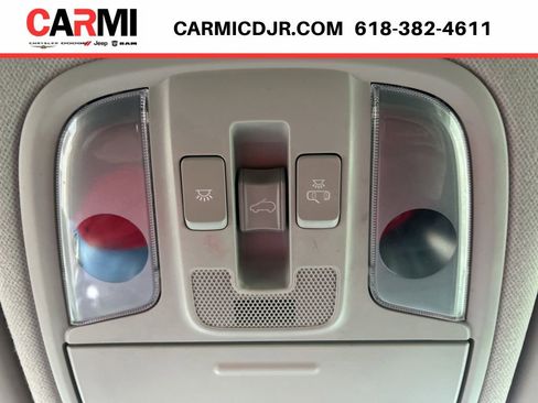 Used 2022 Kia Niro EX Premium w/ Cold Weather Package FWD image 31