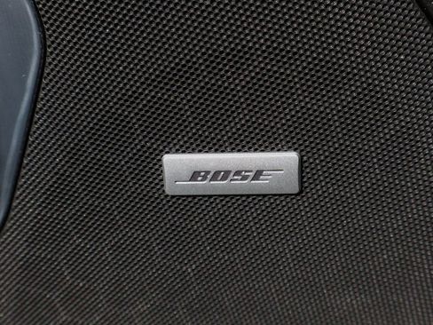 Used 2021 Chevrolet Suburban High Country w/ Premium Package image 18