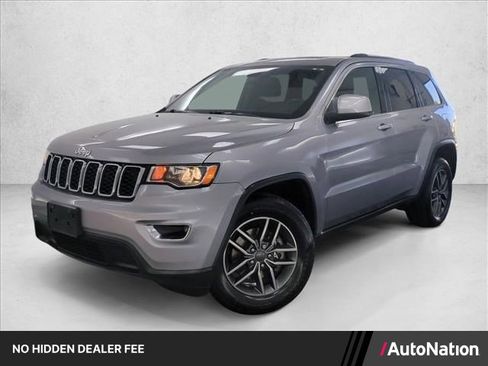 Used 2020 Jeep Grand Cherokee Laredo w/ 18" Wheel & 8.4" Radio Group AWD/4WD image 1