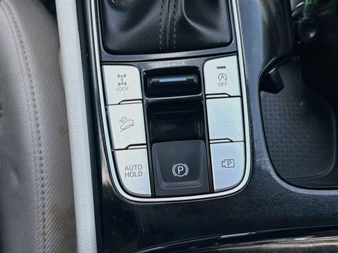 Used 2025 Hyundai Tucson SEL AWD/4WD image 26