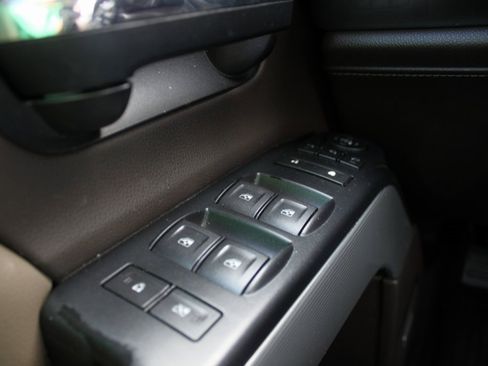 Used 2017 Chevrolet Silverado 1500 LTZ Z71 w/ LTZ Plus Package image 13