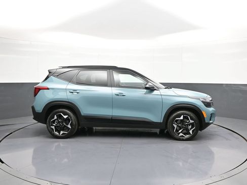 Certified 2025 Kia Seltos S AWD/4WD image 5