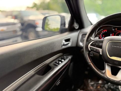 Used 2015 Dodge Durango R/T w/ Technology Group AWD/4WD image 34