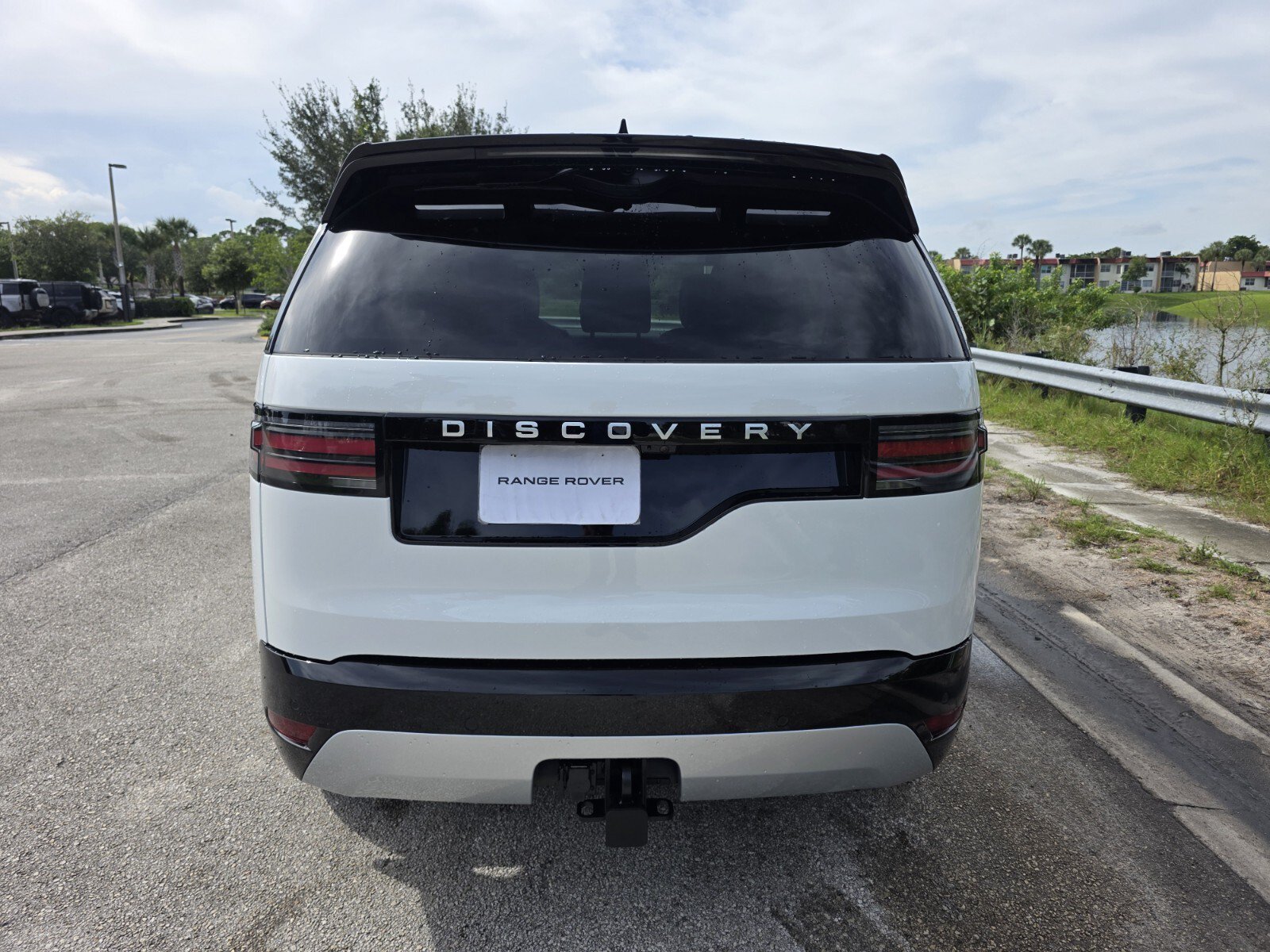 New 2026 Land Rover Discovery Limited Edition AWD/4WD image 6