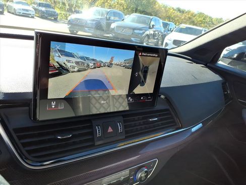 Used 2021 Audi SQ5 Prestige w/ Prestige Package image 21