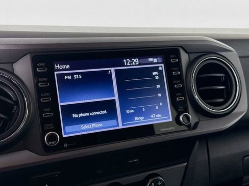 Used 2020 Toyota Tacoma TRD Off-Road image 15