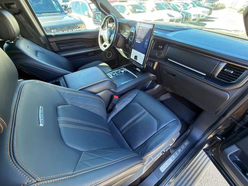 Used 2023 Ford Expedition Max Platinum image 8