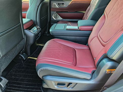 New 2026 INFINITI QX80 Autograph image 30