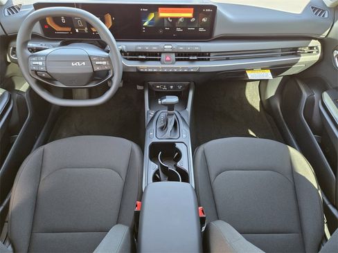New 2026 Kia K4 LXS image 18