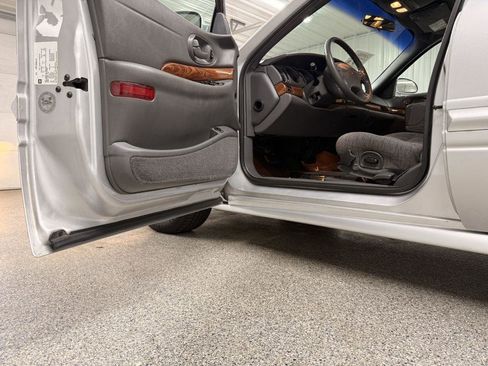 Used 2003 Buick Le Sabre Custom FWD image 9